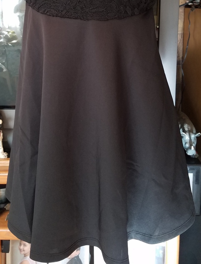 Dress - Picture 2 of 4